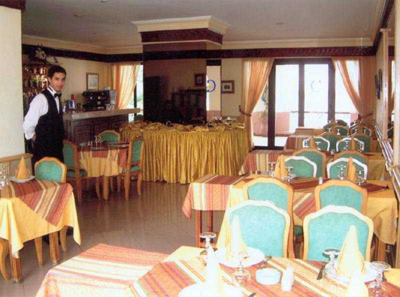 Fredj Hotel Tanger Restaurang bild